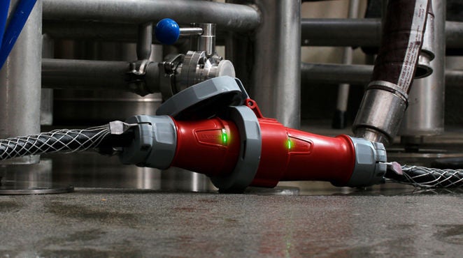 Fiche et connecteur à broche et à manchon de la série LEV dans la Brasserie